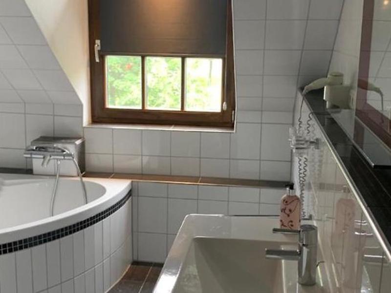 B9B2BB40931D2B62DD4E126E31395947