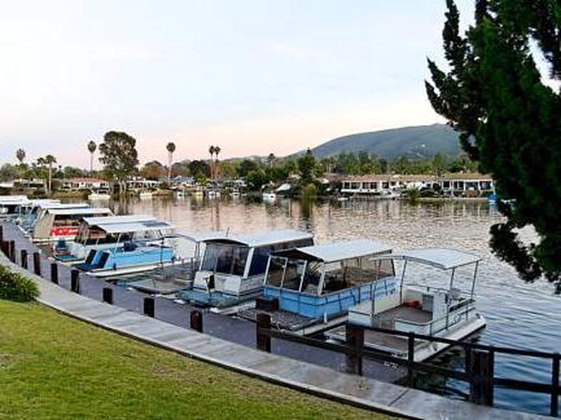 1FCA881B4A58D22B03533010BDF1A983