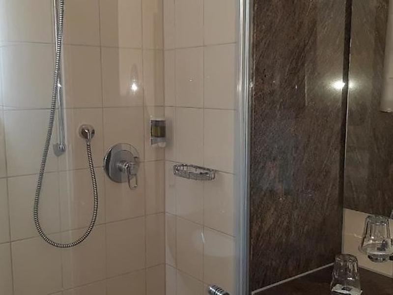 29B268736CDCC582B1619D52F1F117C2