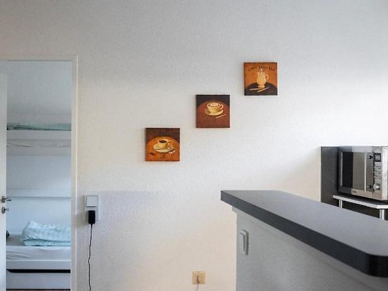 E3602EA726F4D3239A985A8B27213F73