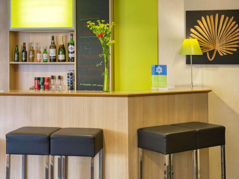 877B797A3C3F7FF564F08617B8CE16F6