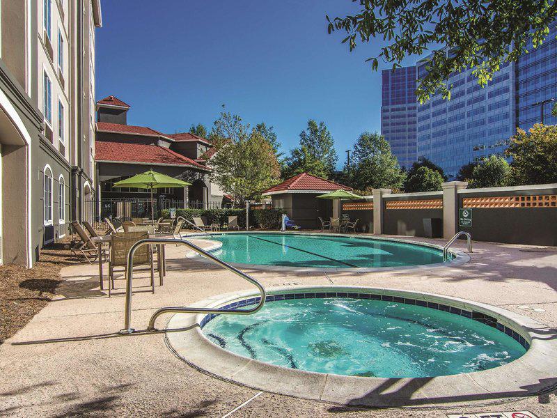 CAB6A52A3A2BED327E5E1F01F9AE7DD5