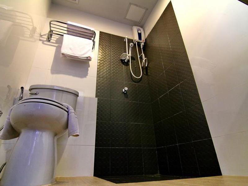 59FB653CC840A9998B7C3299BA0D584E