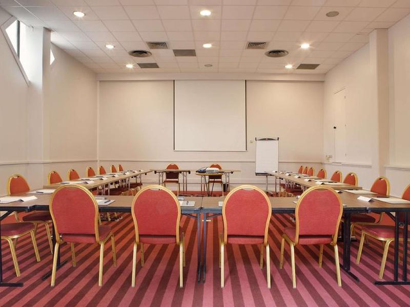 4EF179AF58A44E7573C04F5CB6153682