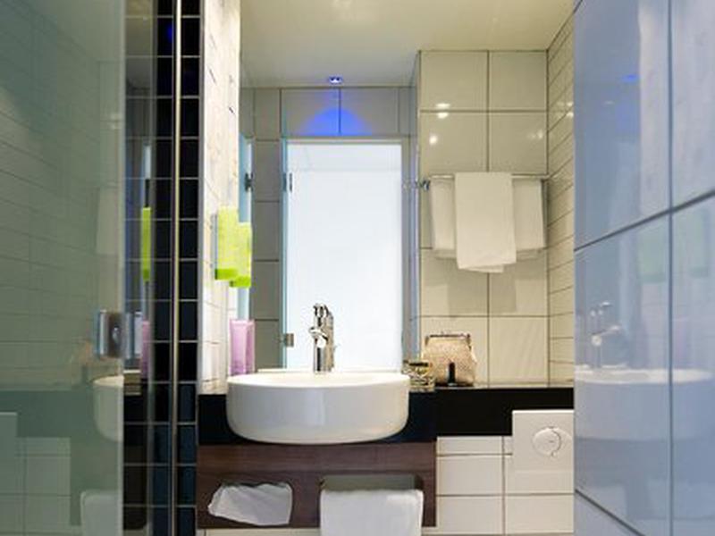 D8F8900392621FDBFB2E9550DC384981