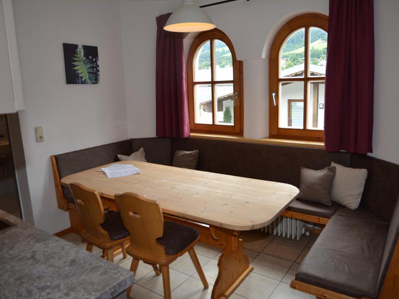 1371B65F8278B2CEF3B6959FBC67E615