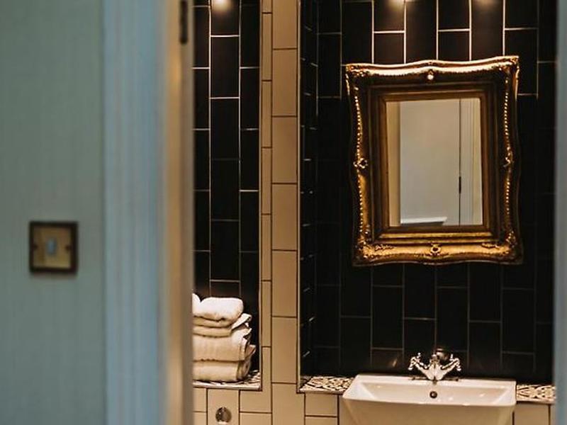 876AE6EB25795D2097F6898E67286EF7