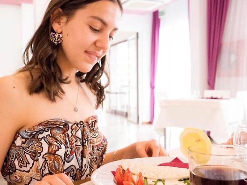 3E255279557718A0EE8F0E8470966DF8