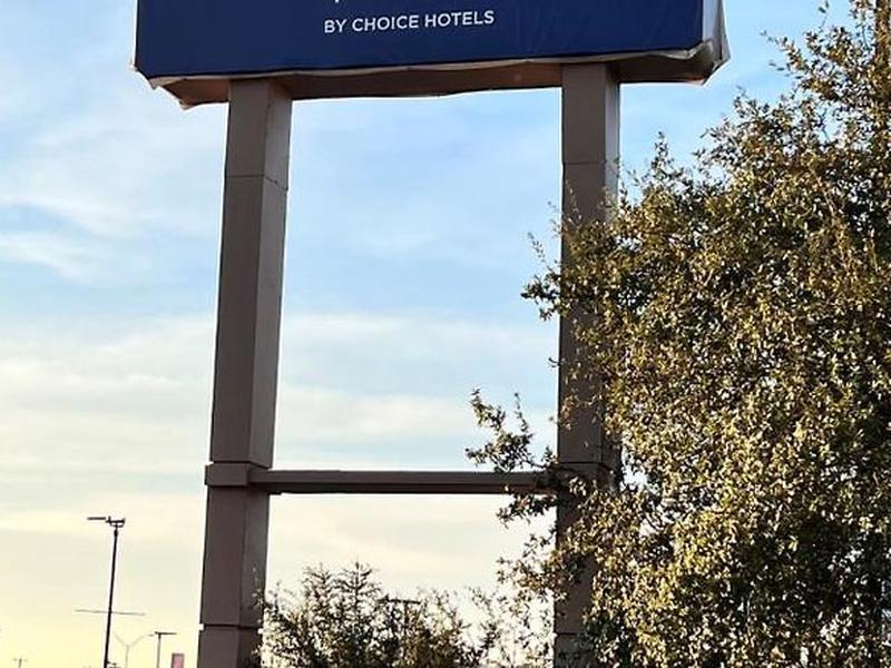 9E93C2D0B26A714685791A96CD4FA8C1