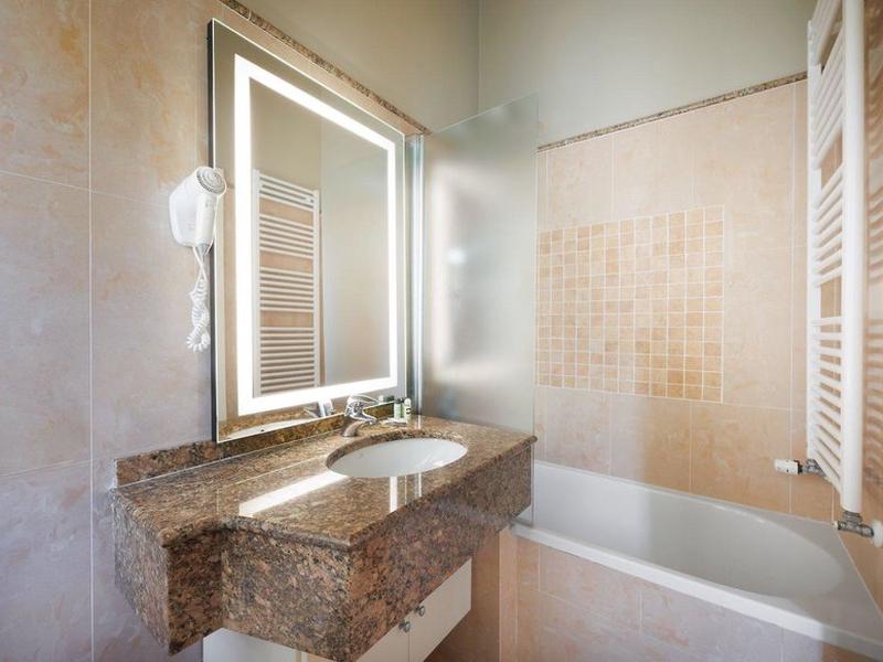 78A2983369EE1F96D9F19CBC119AC796