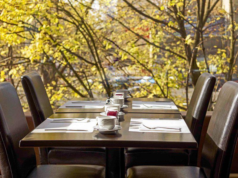 50372E1463E11482EAC45BB47D131C46