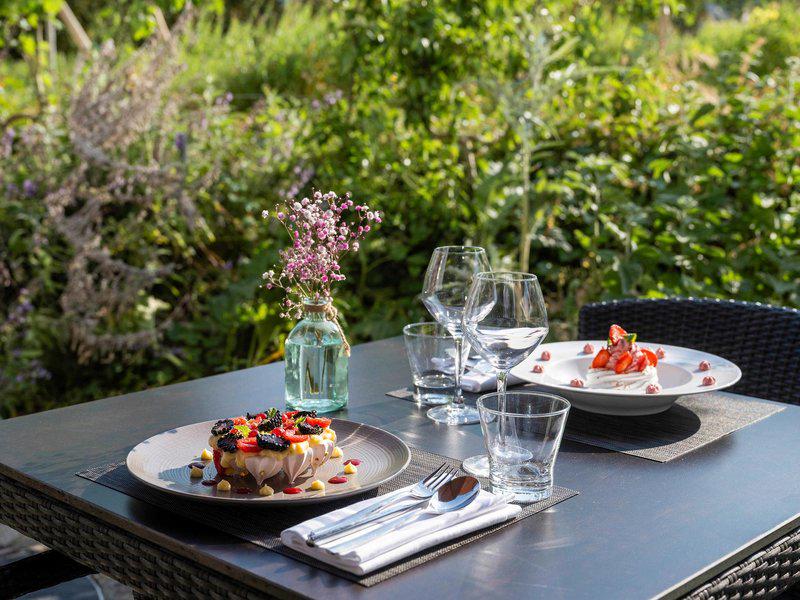 27CC5C28861855F5B976BD4145A99347