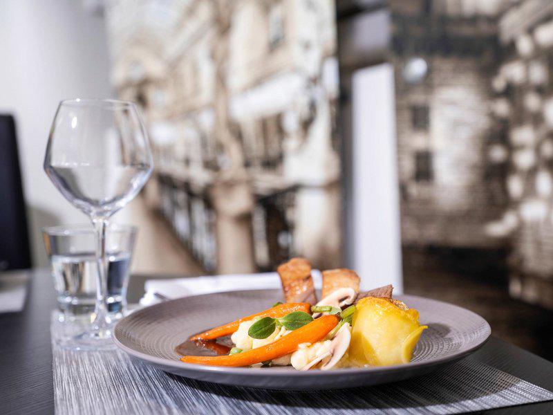 B317D955FCE7E24971B26F3D8B60DBBD