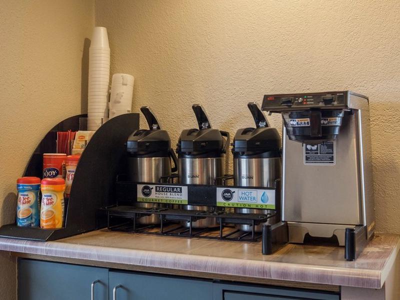 F523785AA656492B05B04030E3E44520