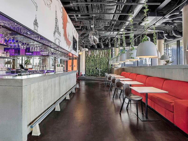 73BBEFE9DF3B1F43376F0743E5E360F6