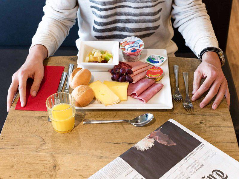 DF6993CC1C1A78B28579FB514E78C142