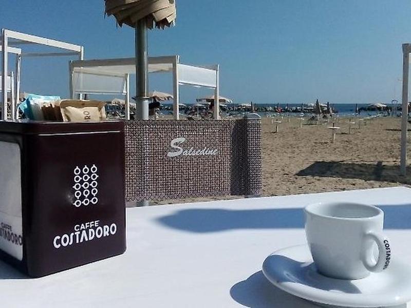 AF5F43BB24B4F87BAE4590313A21D188