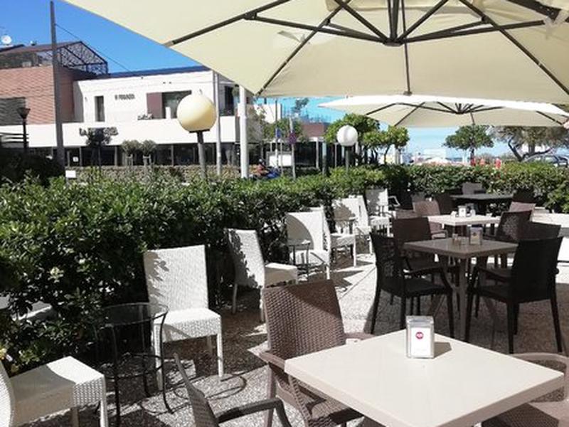 DAE95425A14183A70834098938E06E53