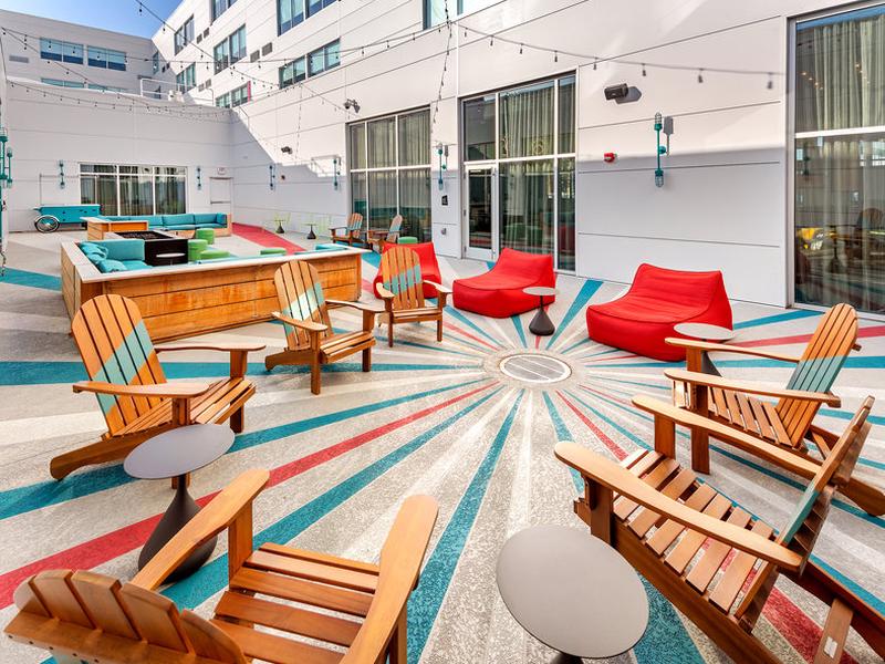 B943D51A81E4EDF360A85E0963AB64B1