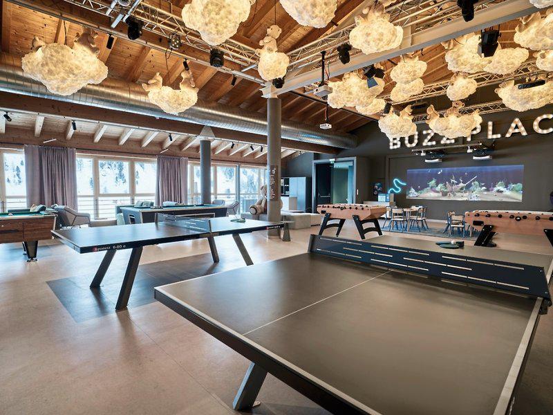 27C660CFB0BEE79D1E43E30B12A19AED