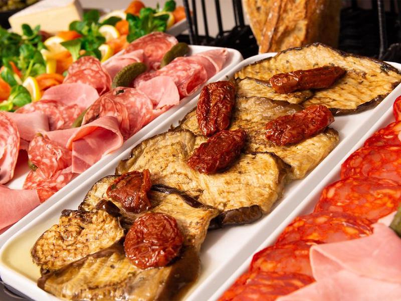 832A7D76A94349D00B4F44E2396CC817