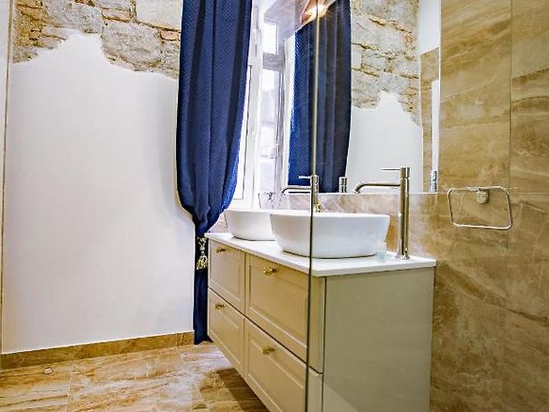 DDECF6EA9D163E787020299A71723B9E