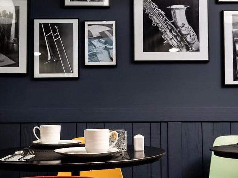 CFEE681C91849FB3F606647CCA351AEA