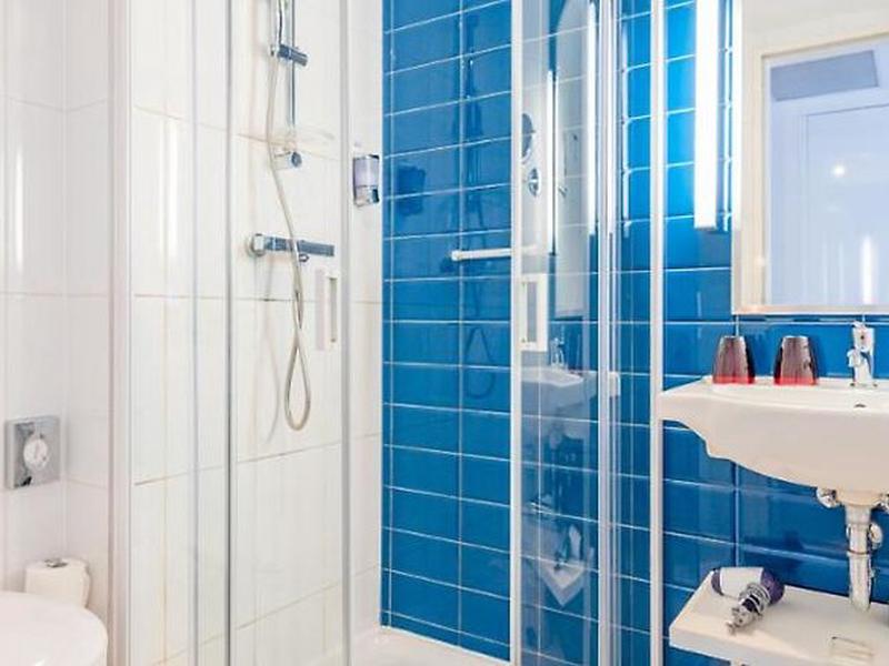 F581D2504E4B40D6829C02615CA58441