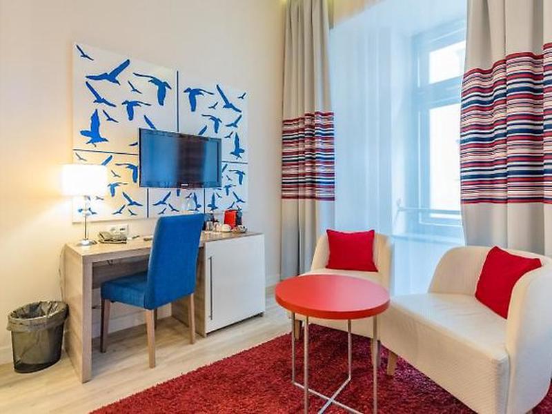 35CEEEF762A8AB894D20830D0BCED74A