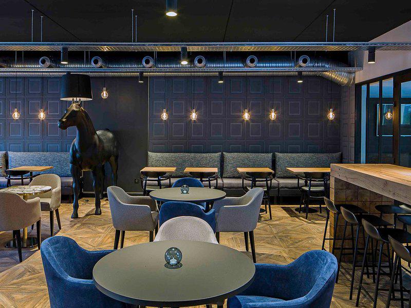 FF6AB94C47505B6F52A81E5CF1AFD1C8