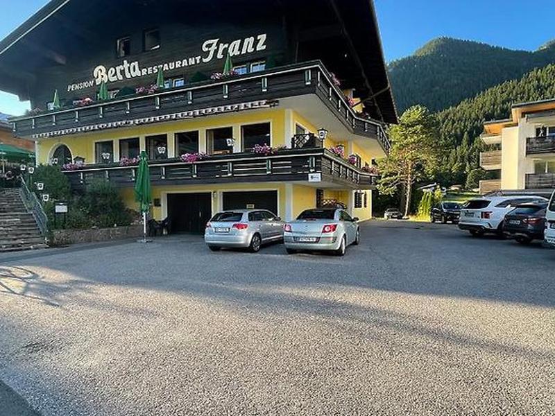 3264485B726309ECF8AFA13D5B92F21B