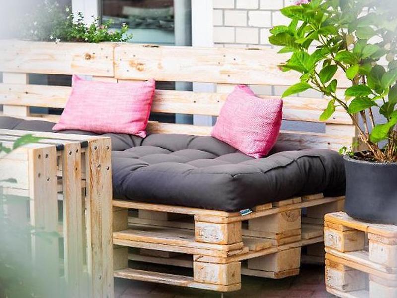 D3815CA1D3F4865DDAF2079B87E357F7