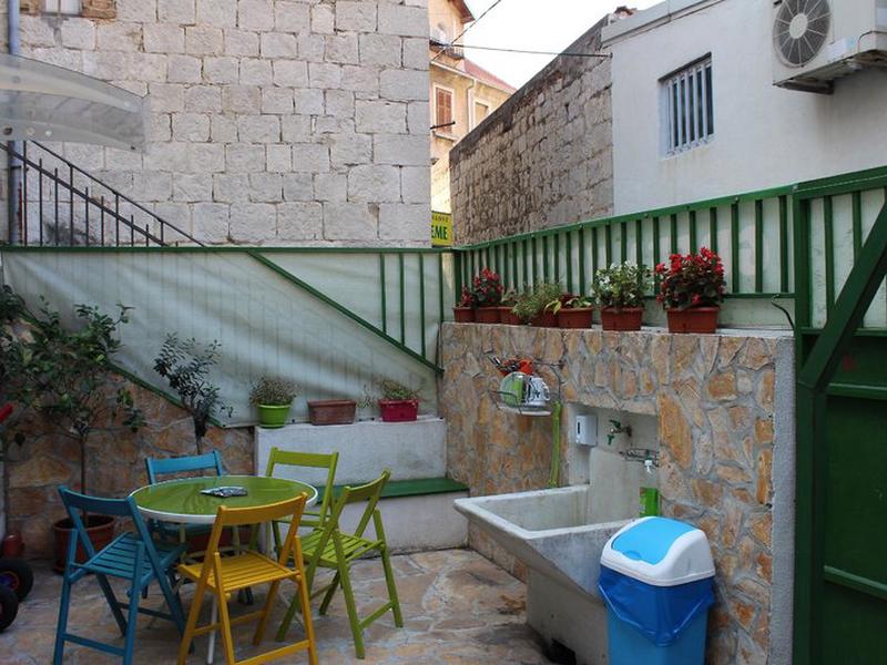 2FAE0D2C4702C26890F2514F30C23B60