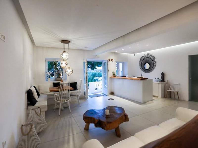 0A38E76E2679435AC6CAA49EBC12DB87