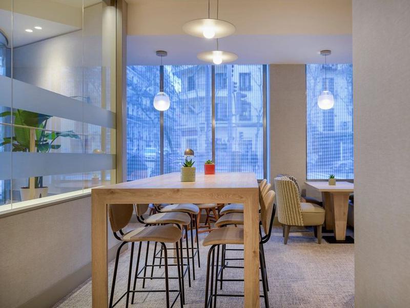 B00D1B28DA24DCE4E17E2DF6668CD120