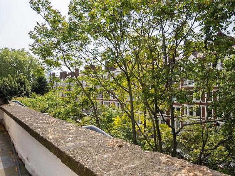 11234893DAD4A363DD540BF8E4CEAD62