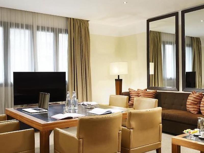 16596A68F5B800E9A3E02D9B4A079A81