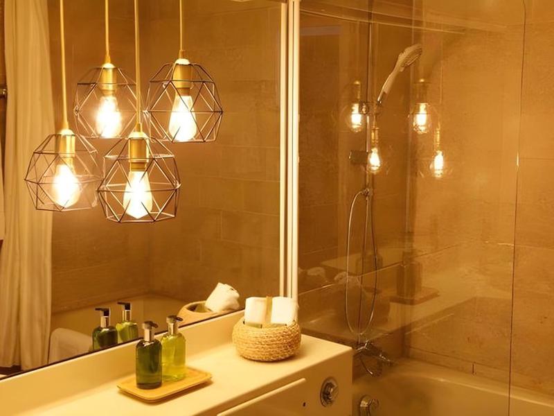 11C901459D8E6BC618AF00221517F073