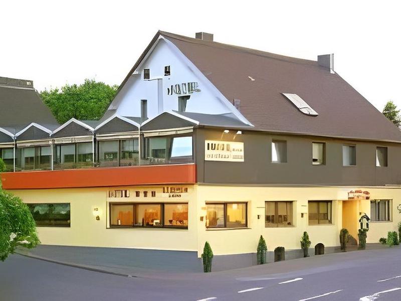 96AE923BDED44C63825A43EC78D8D54C