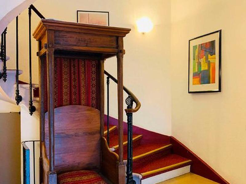 4D742CFC409E6235CD018D8F319C813A