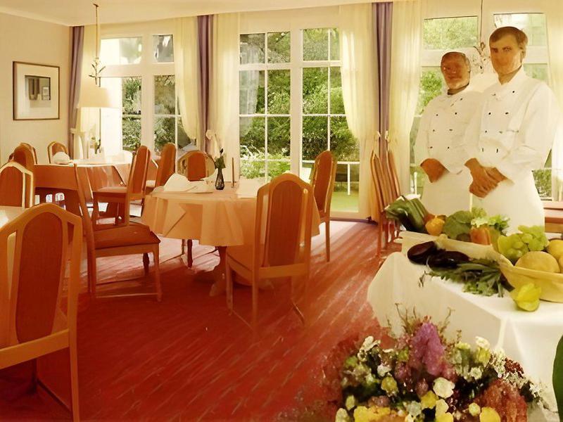 C4F1F15F7D13F10EF482D2CD96B9D04F