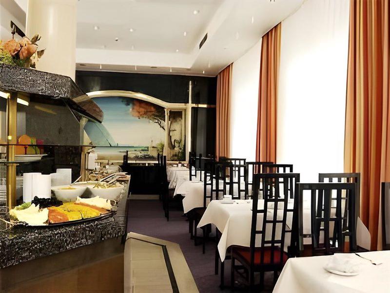 C4836CF372F8B1D183999C2446405B4B