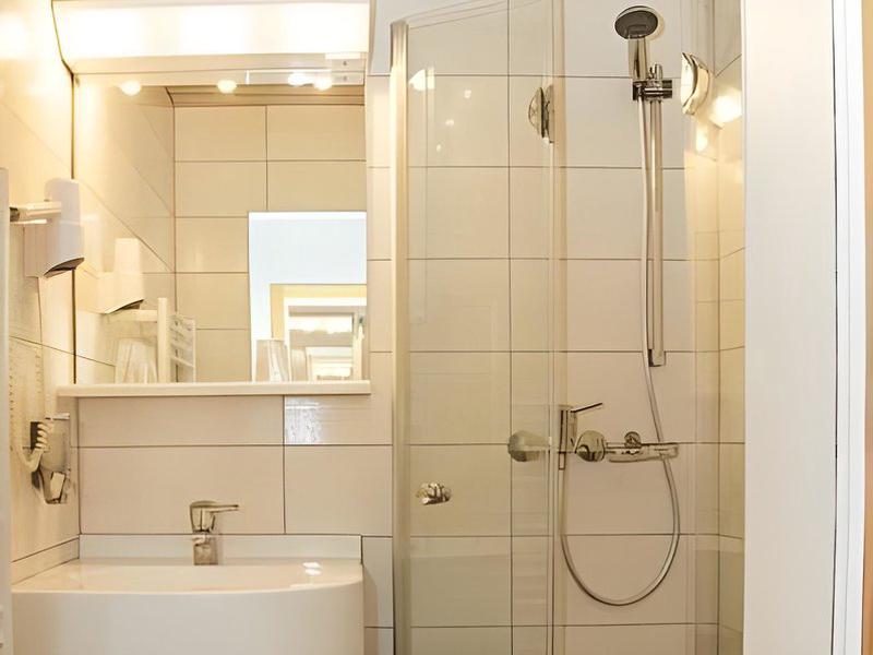 7E5B0DECA637E434808B9235362A6393