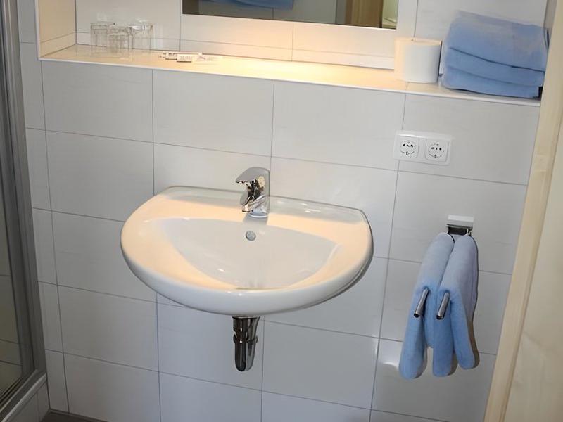 AA1638FC59B2EF055E762A25758E5720