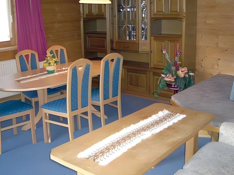 6529E6F628B5AC5731F10560BA3CDEBC