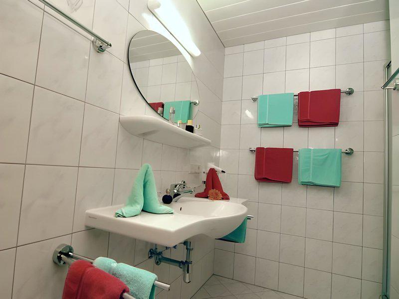 4A4FFE8800CA39BD9E6B444DBDB39C8E