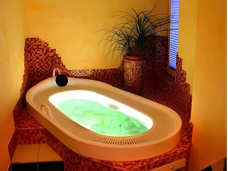 CD1AFF49627953F999F6D231DC2F5E1D