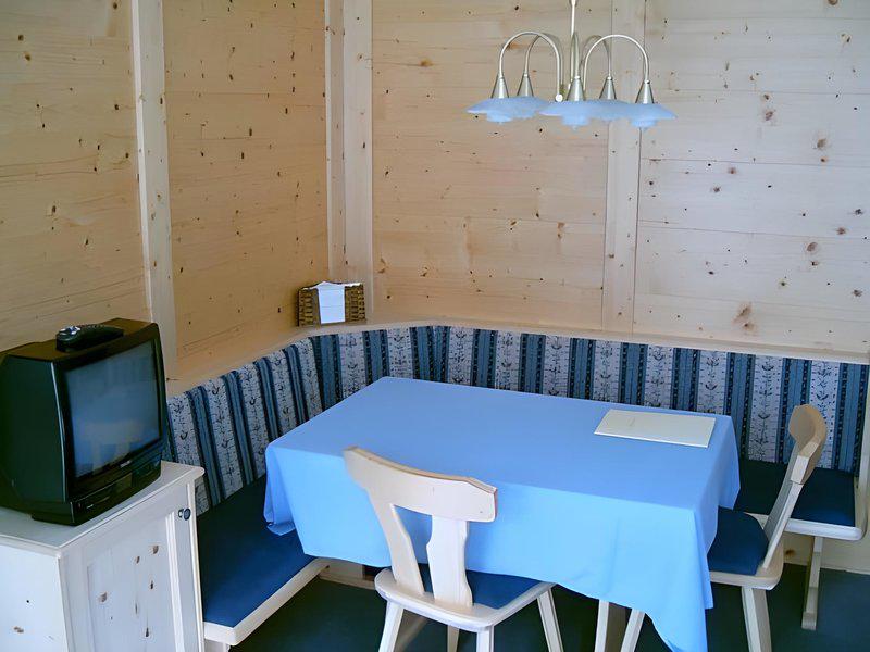 1ACC5D612E4A0BD9F945455C9C060A8A