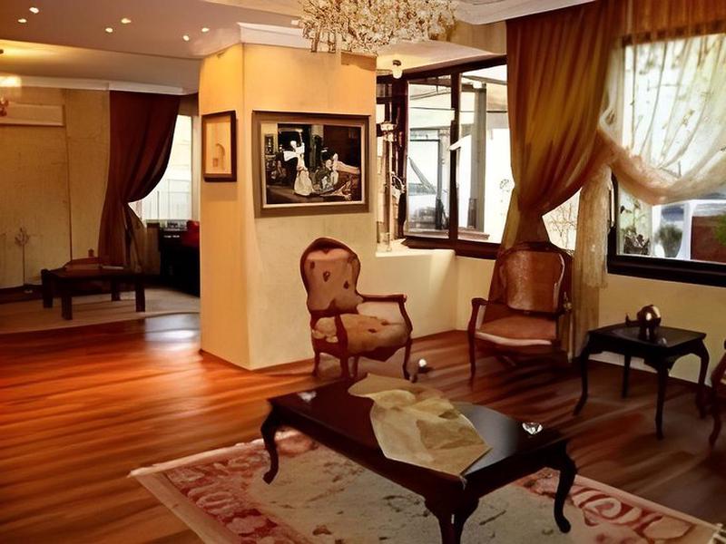 Triana Hotel