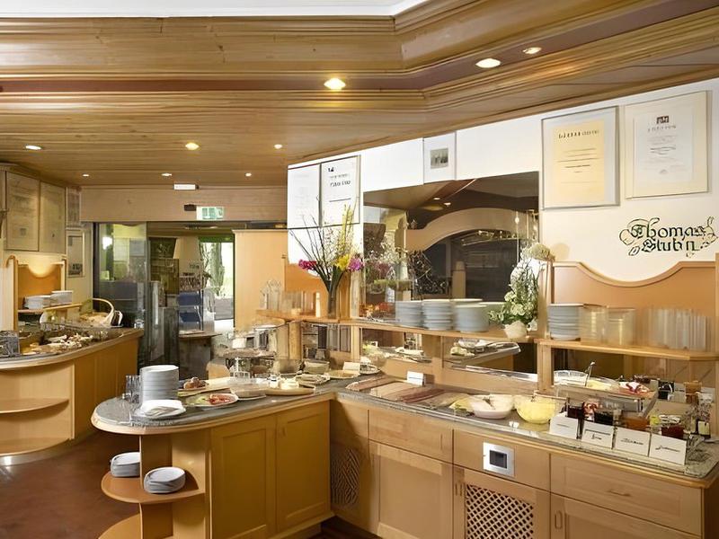 B7FBF00FA93F8445AFEB45B52F8DE98A